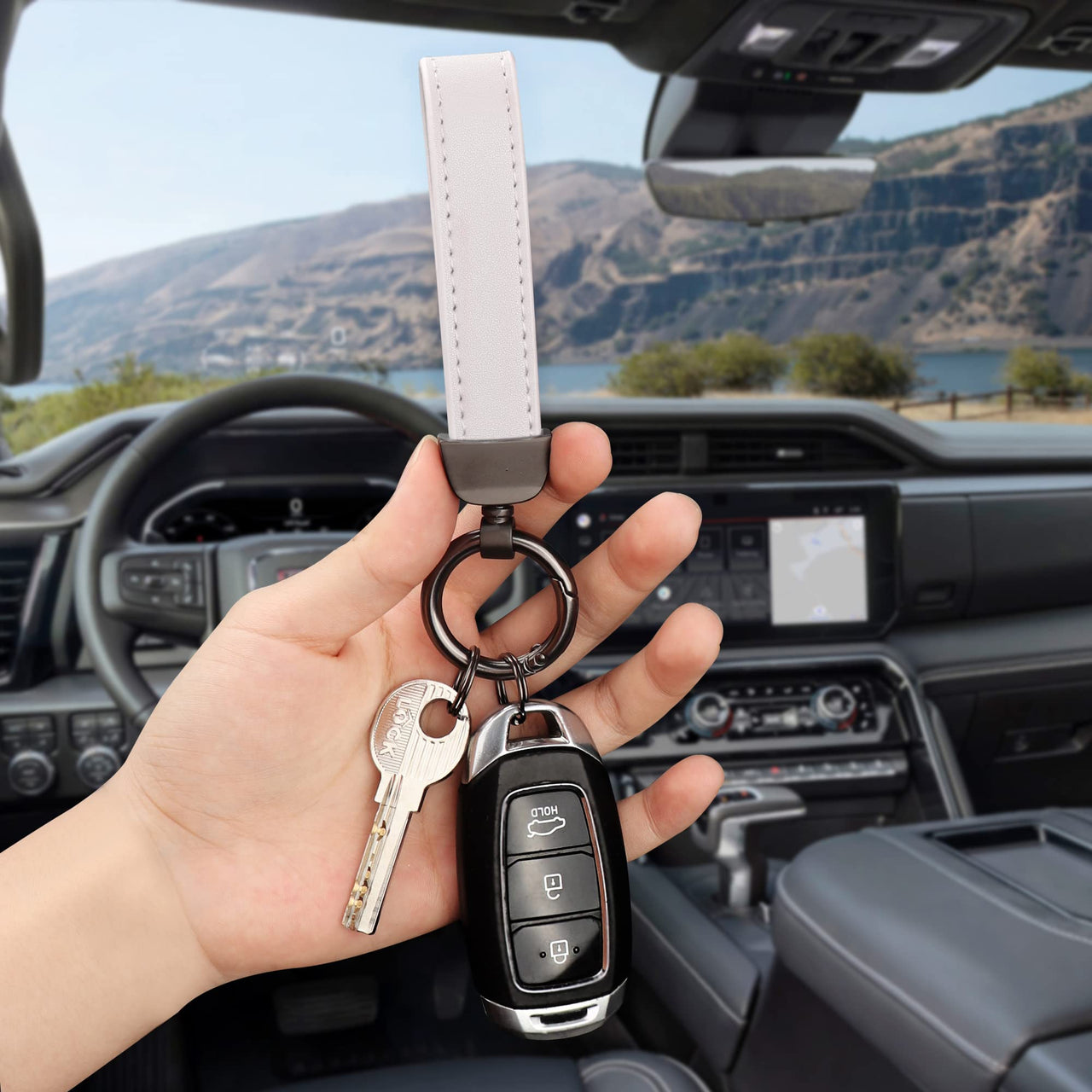 Turcee car keychain Car Accessory Key Ring