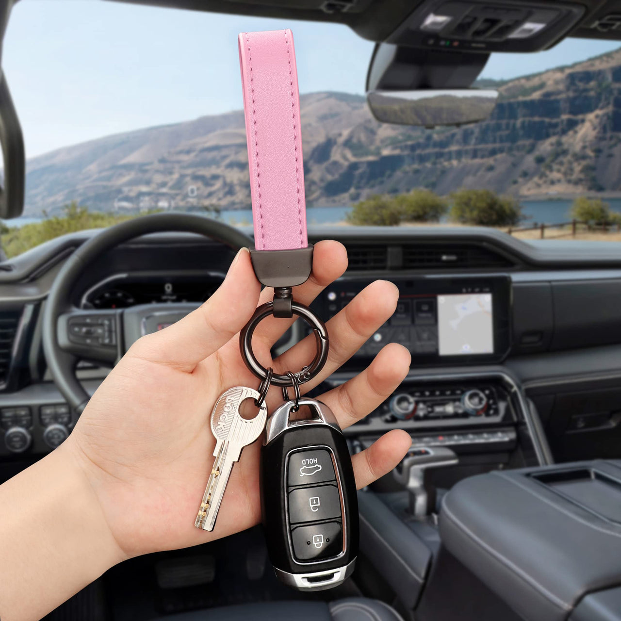 Turcee car keychain Car Accessory Key Ring